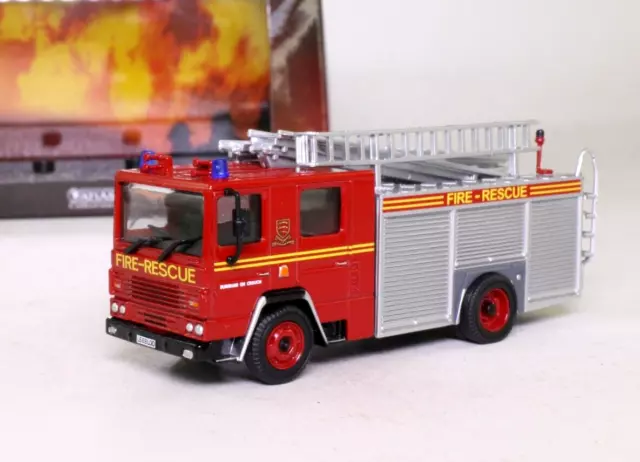 Atlas/Oxford 1/76 Dennis Rs Engine Essex County Fire & Rescue Service Burnham Oc