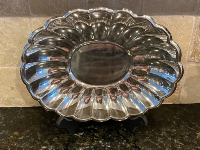 Reed & Barton - Silver Plate - Oval Scalloped Dish  #113 - A5
