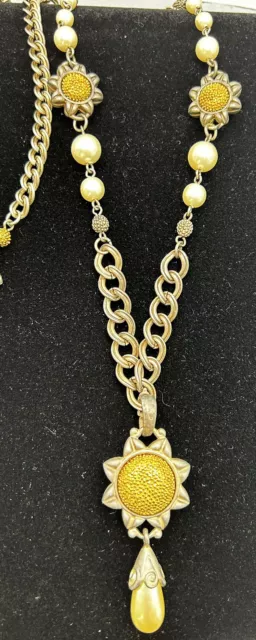 Liz Claiborne LCI Celestial Pendant Necklace Reversible Pearl Glitter Gold 34”