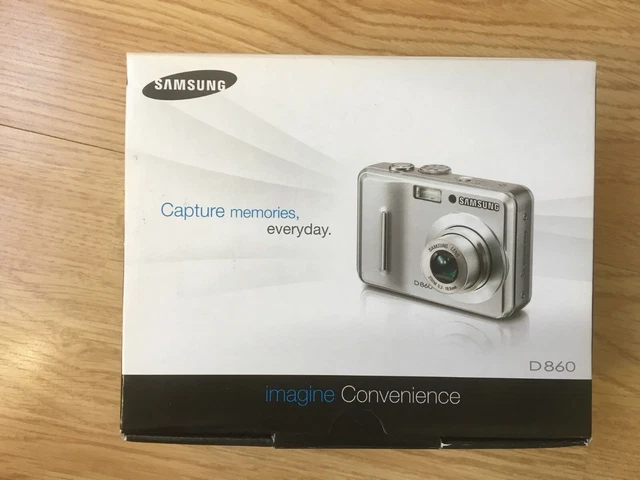 Samsung D860, 8.1MP Digital Camera - Silver Brand New