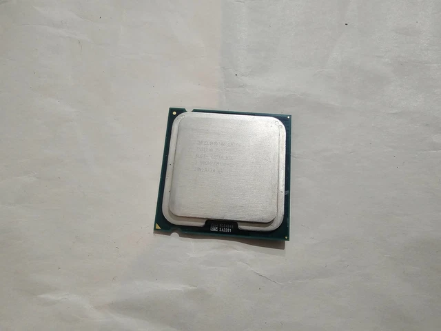 Processeur Intel Pentium E5700 LGA775 3Ghz SLGTH