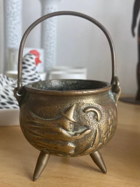 Antique VTG Ornate Brass Witches Cauldron -Pagan /Wiccan