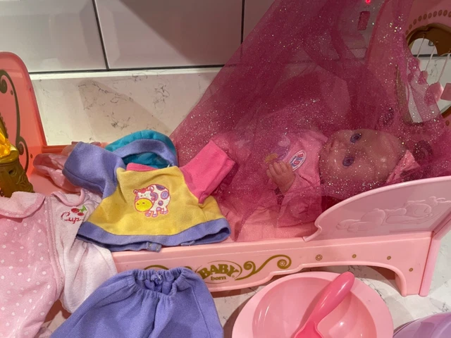 Baby born sales musical bed