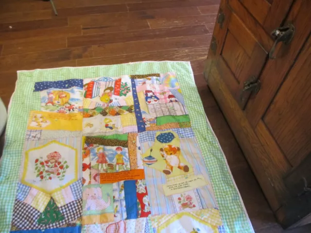 De colección Hecho a Mano Niña Niño Edredón 42x60 Fresa Pastel Corto Infantería Rimas