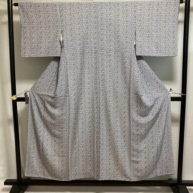 [7859] Kimono of pure silk with floral motifs, Japanese vintage blue, traditiona