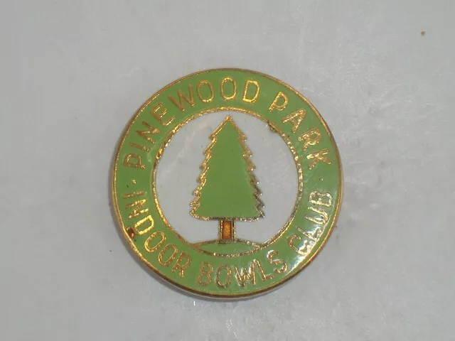 Pinewood Park Indoor Bowls Bowling Club Enamel Badge