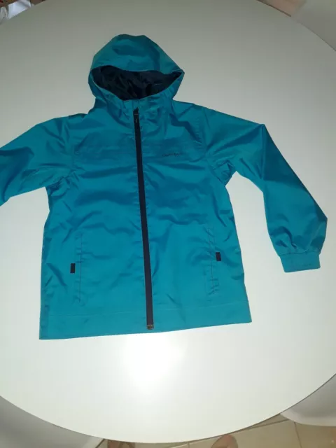 Coupe vent garçon ou fille, marque QUECHUA, taille 134-145 cm (= 10 ans)