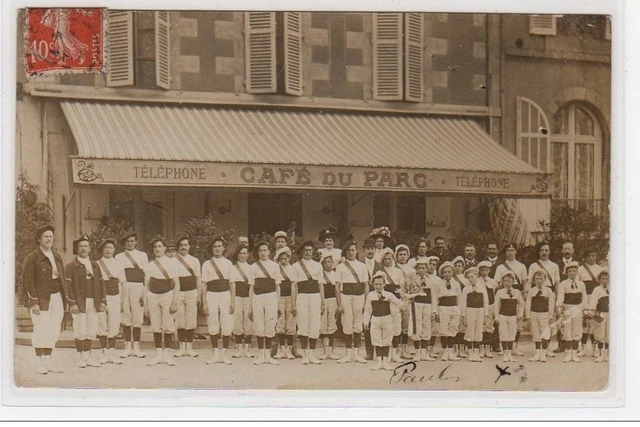 NEVERS : carte photo du café du parc (texte parlant d&acute;un accident arriv