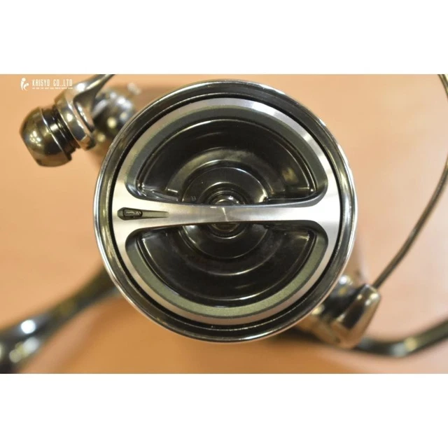 SHIMANO 22 STELLA C3000XG Spinning Reel for Sea Bass Fishing