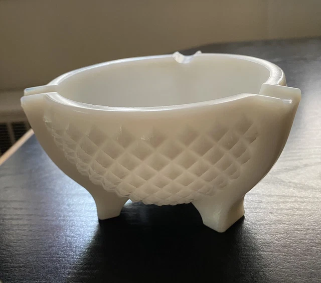 LE Smith Diamond Point English Hobnail Milk Glass Footed Ashtray