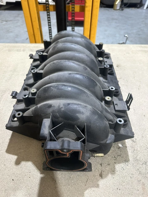 Holley EFI Camaro Ultra Lo-Ram Intake Manifold Kit; Black 300-717BK (16