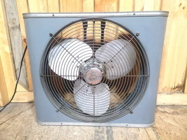 Metal 1940's/50's Mid Century Vintage Reversible Breeze Box Fan