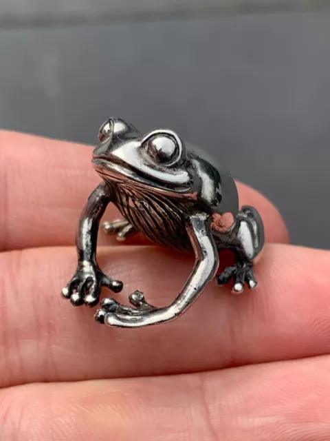 Solid silver novelty frog ornament, 925 15.3 grams