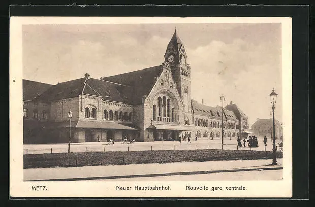 CPA Metz, Travelers Before the New La Gare Pincipale 1914