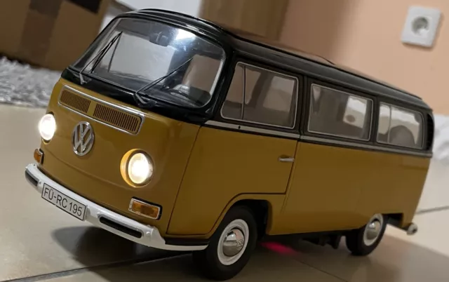 VW T2a Bus Schuco Schucotronic 1:18 in OVP 2.4 GHz