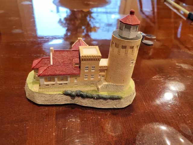Harbour Lights Old Mackinac Point MI Lighthouse LIMITED EDITION hand painted 5"H