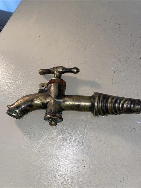 ancien robinet laiton