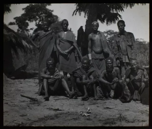 ANTIQUE Magic Lantern Slide GROUP OF TRIBAL MEN C1910 PHOTO TANZANIA ? AFRICA