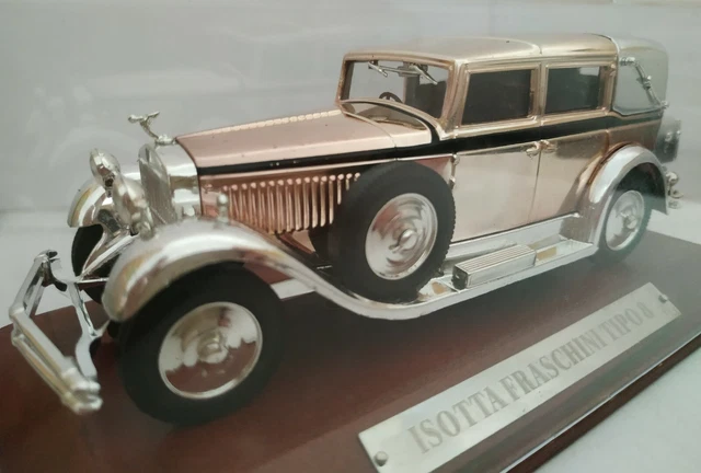 1/43 Isotta Fraschini Tipo 8 Chrome Argenté IXO Echelle Moulé sous Pression