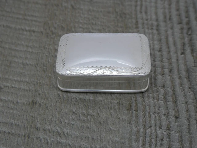 Scatola pillole design rettangolare argento sterling inglese con marchio distintivo