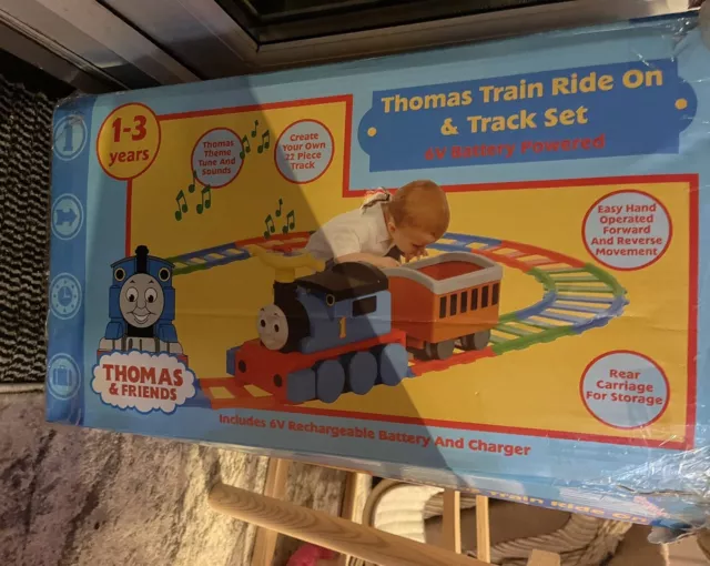 Thomas tank ride on train and track set deals
