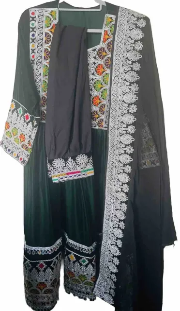 Afghan clothes/ afghan kuchi dress / afghani Traditional gulbakhmal women dress