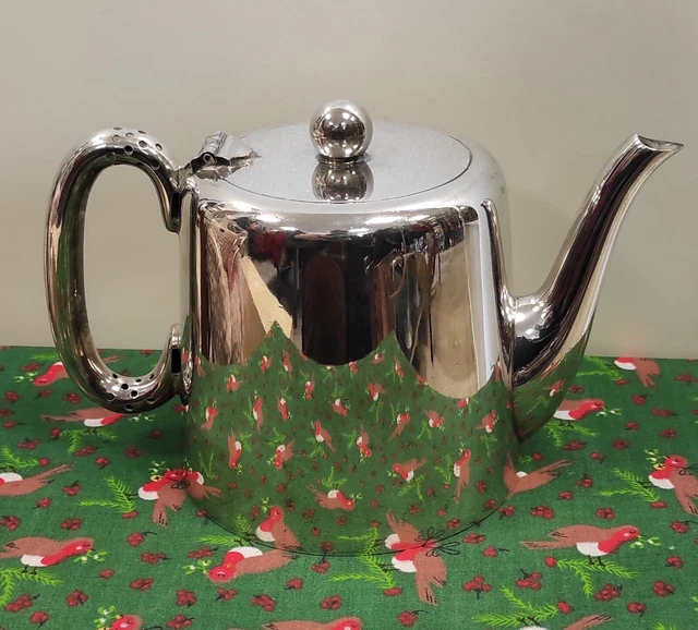 Walker & Hall Silver Plated Pint Teapot 53312