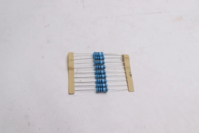 (10-Pk) Metal Film Resistor 3.9K Ohm 1/4 W 1%
