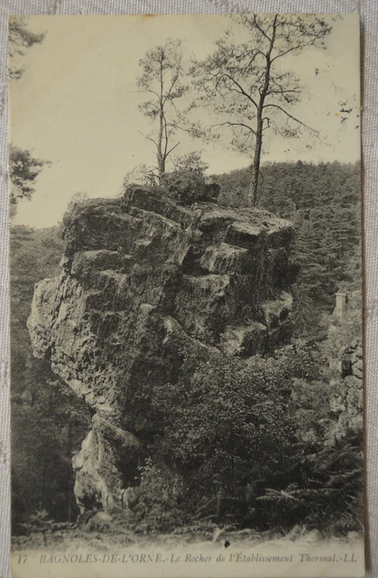 CPA " BAGNOLES DE L'ORNE - Le Rocher de l'Etablissement Thermal
