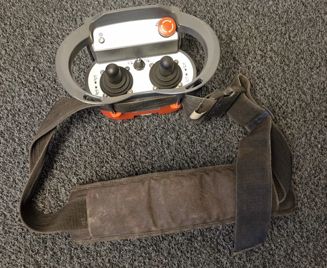 "arcon" Kranfernbedienung - SC 3003195 - guter Zustand - inkl. Akku & Tragegurt