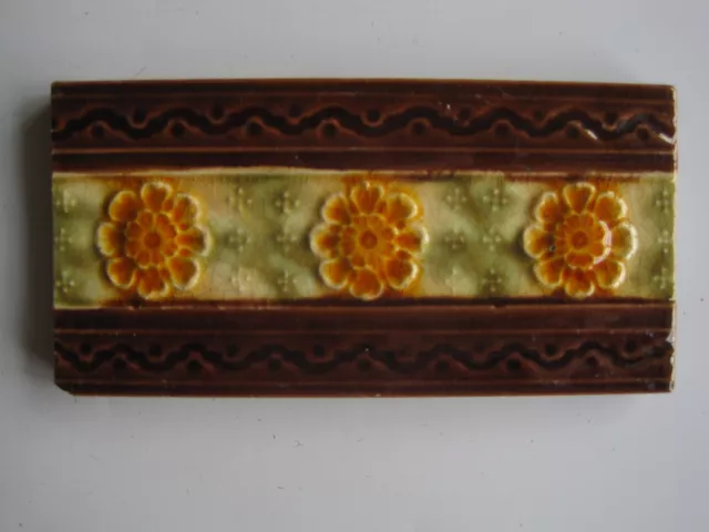 ANTIQUE VICTORIAN 6" x 3" MOULDED MAJOLICA  AESTHETIC FLORAL BORDER TILE