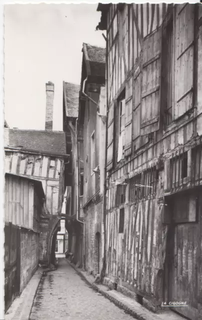 TROYES (Aube 10) - Ruelle des Chats