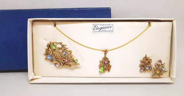 Vtg New 50s Elegance Coloured Rhinestone Gold Tone Brooch Necklace Earrings Set