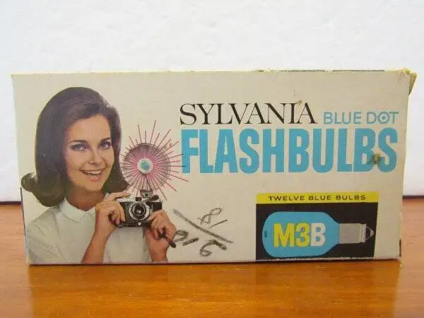 Sylvania Blue Dot Camera Flash Bulbs M3B 12 Bulbs