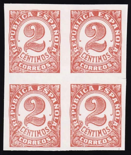 1933  Edifil. 678s (*), 2 c. castaño. Bloque de Cuatro SIN DENTAR, [Cat. 176€]