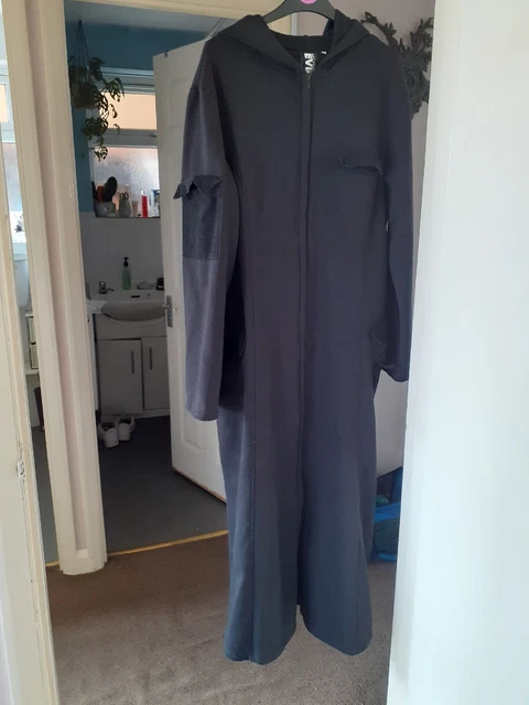 Cappotto stringato con cappuccio lungo Necessary Evil