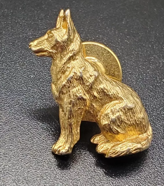 Vintage Avon German Shepherd Dog Lapel Scarf Pin Brooch Gold Tone Tie Tack -  1"