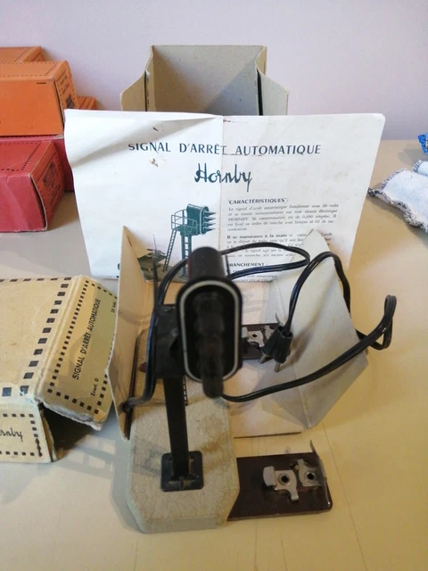 Signal D'arrêt Automatique Hornby Meccano – 4 Feux – Échelle 0 – Avec Boîte Et Notice