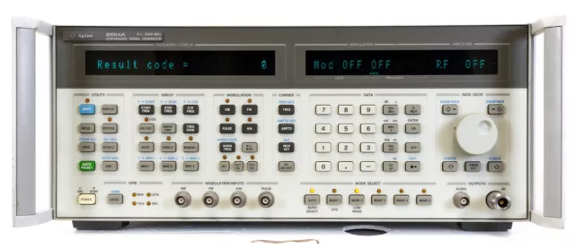 HP Agilent Keysight 8664A RF Signal Generator 3 GHz Pulse Low Noise opt 004 008