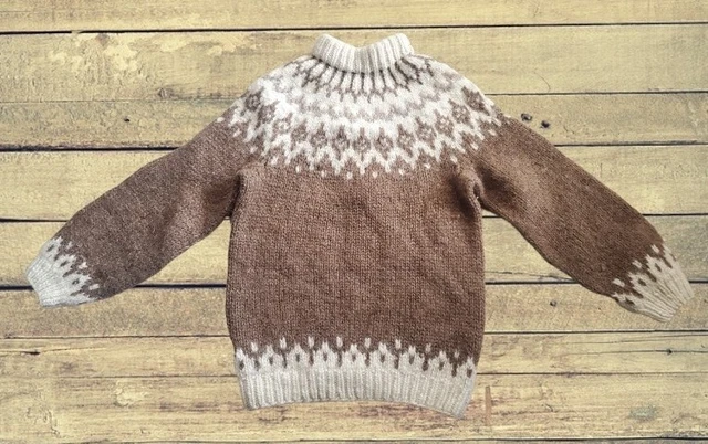 Lopapeysa Handmade Icelandic Wool Sweater Brown White Unisex Child(?) Fair Aisle Lopapeysa Handmade Icelandic Wool Sweater Brown White Unisex Child(?) Fair Aisle