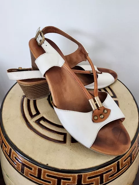 ISABELLA ROSSI LADIES Leather Sandals Size 40 Red Orange 30.00