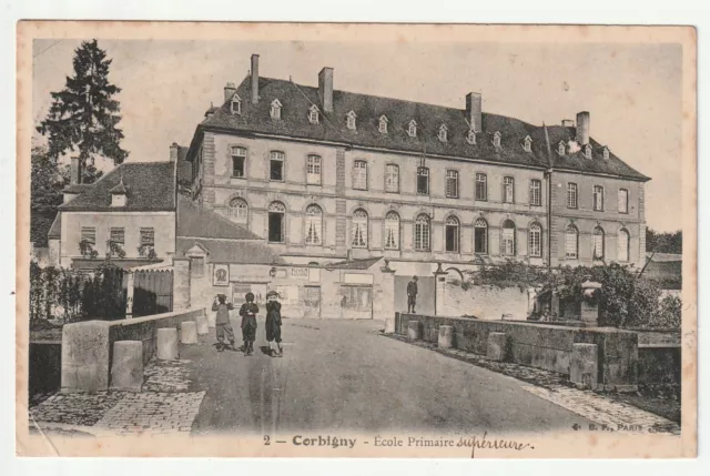 CORBIGNY - Nievre - CPA 58 - des Gamins à l' école Primaire
