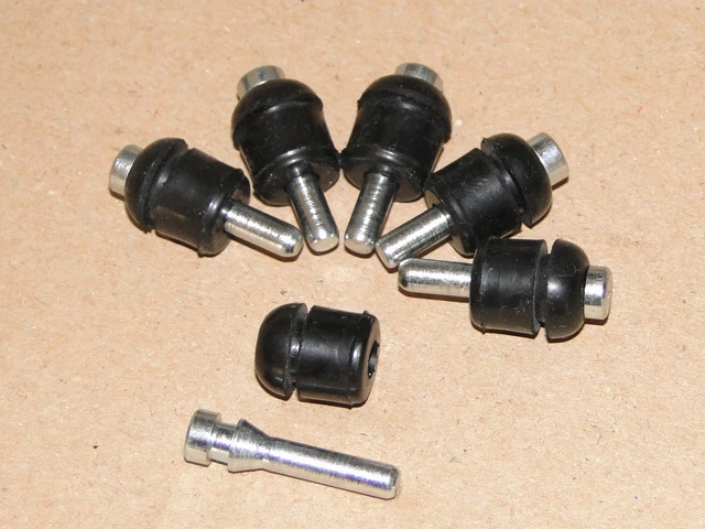 Metall - Haubenhalter Deutz :: Oldtimer Haubenhalter