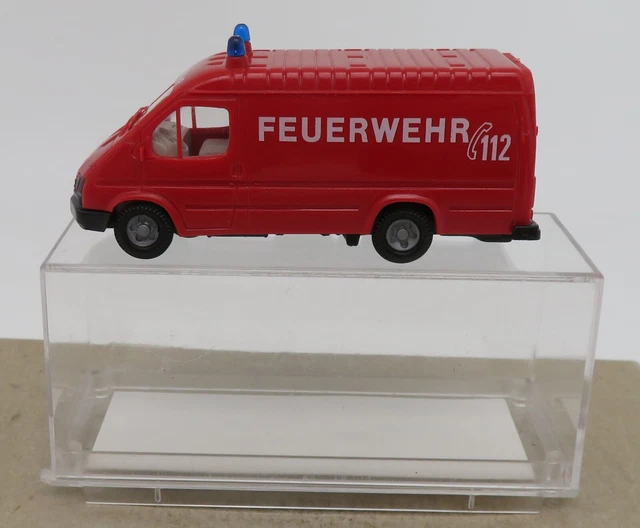 LOT DE 3 véhicules pompiers Mercedes, Berliet et autre (BE) Solido et