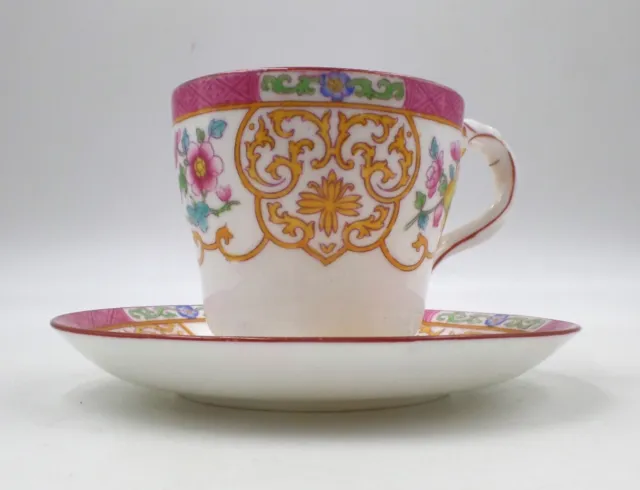 1 tasse à café en porcelaine de Minton milieu 19 ème siècle