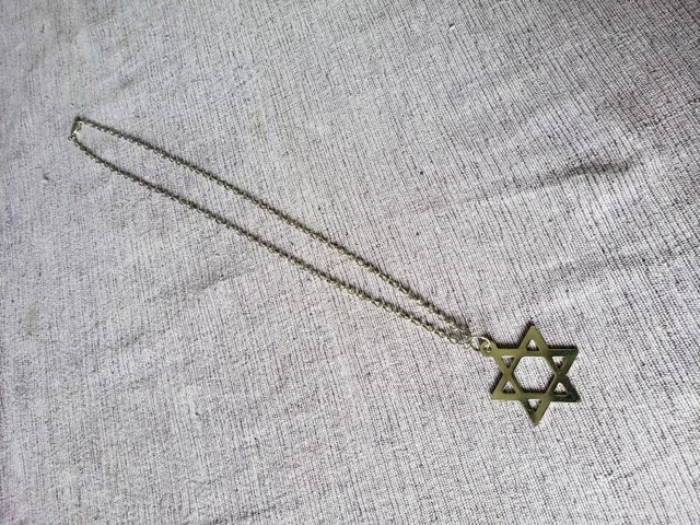 3,5cm große Davidstern Anhänger + Kette 50cm JUDAICA 3,5cm große Davidstern Anhänger + Kette 50cm JUDAICA