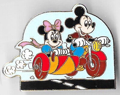MICKEY MOUSE MINNIE Pin Motorcycle Sidecar Racing Disney Match Sprint