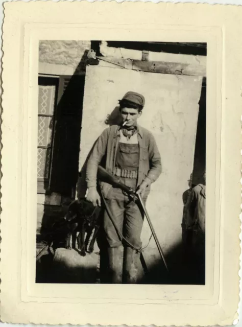 Photo Ancienne - Vintage Snapshot - Chasse Chasseur Chien Fusil - Hunter Hunting