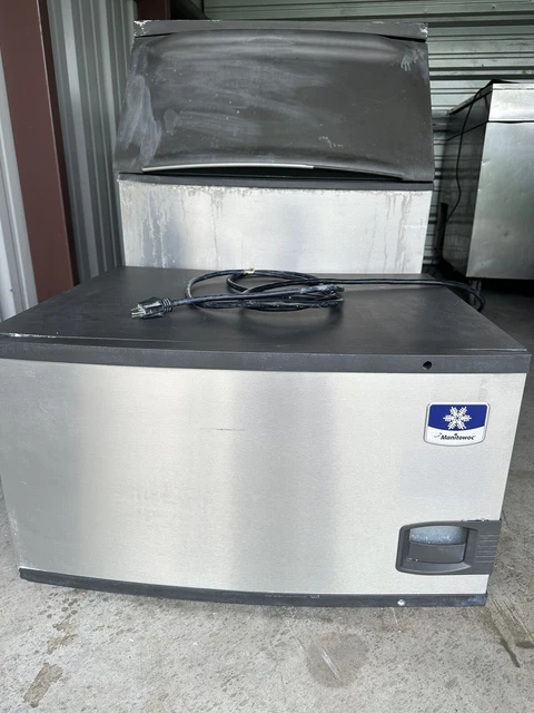 Manitowoc ID-0302A-161 Ice Maker with B400 Bin Up To 300lb/24h Full Cube Dice