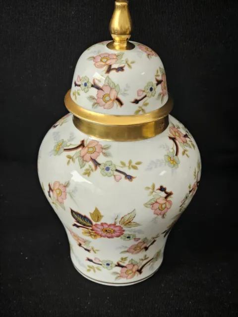 A Vintage Royal Porzellan Bavaria KMP Germany Lidded Vase 2
